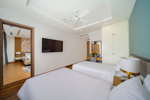 phong connecting room wyndham garden grand world phu quoc (1)